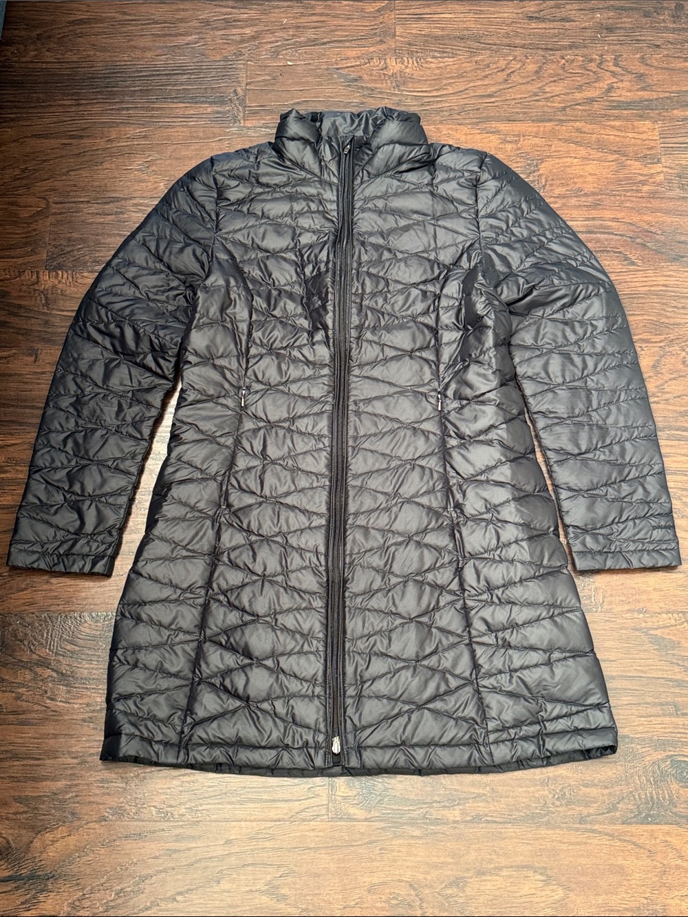 Patagonia Women's Black 🖤 Long Down Quilted Puffer Coat